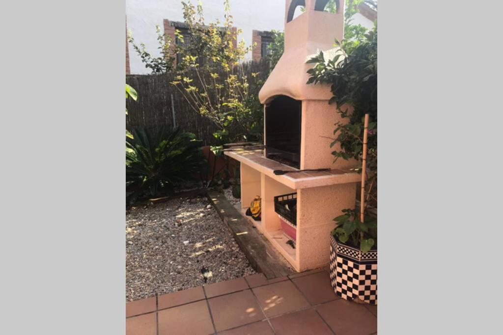 Apartamento En La Playa De Calafell. Barcelona エクステリア 写真